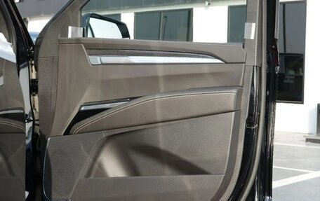 Cadillac Escalade V, 2026 год, 25 666 666 рублей, 15 фотография
