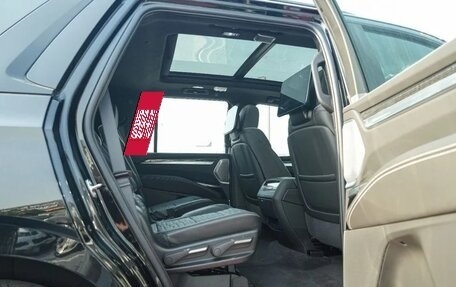 Cadillac Escalade V, 2026 год, 25 666 666 рублей, 16 фотография