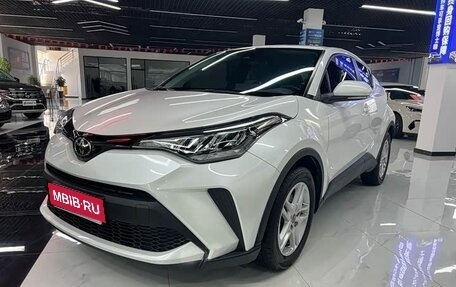 Toyota C-HR I рестайлинг, 2022 год, 1 857 000 рублей, 1 фотография