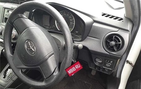 Toyota Corolla, 2018 год, 1 322 000 рублей, 10 фотография