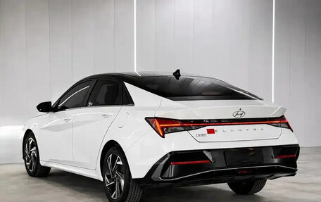 Hyundai Elantra, 2023 год, 1 516 600 рублей, 4 фотография