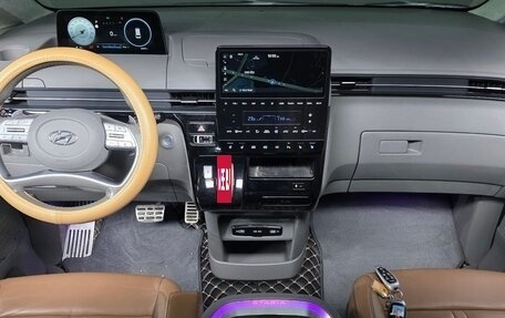 Hyundai Staria, 2023 год, 5 700 000 рублей, 7 фотография