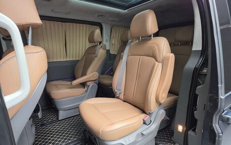 Hyundai Staria, 2023 год, 5 700 000 рублей, 31 фотография