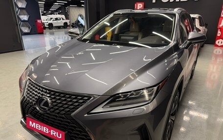 Lexus RX IV рестайлинг, 2019 год, 4 450 000 рублей, 1 фотография