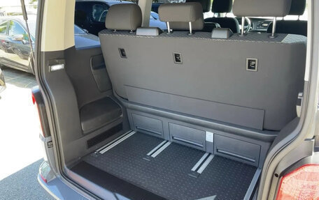 Volkswagen Multivan T6 рестайлинг, 2022 год, 4 800 000 рублей, 14 фотография