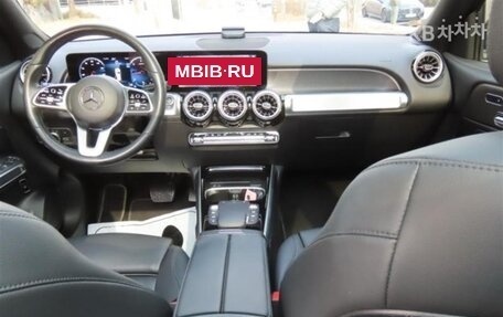 Mercedes-Benz GLB, 2023 год, 2 545 020 рублей, 14 фотография
