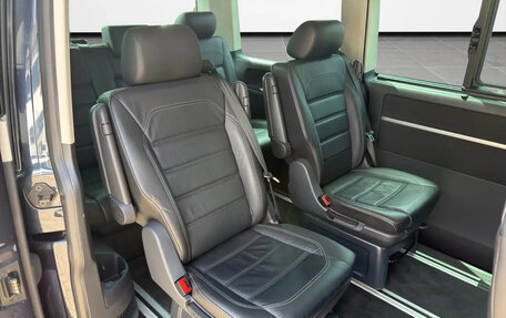 Volkswagen Multivan T6 рестайлинг, 2022 год, 5 148 000 рублей, 13 фотография