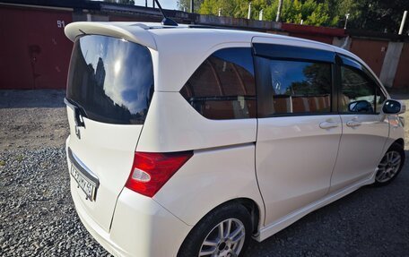 Honda Freed I, 2009 год, 950 000 рублей, 12 фотография