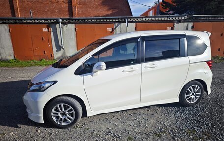 Honda Freed I, 2009 год, 950 000 рублей, 6 фотография