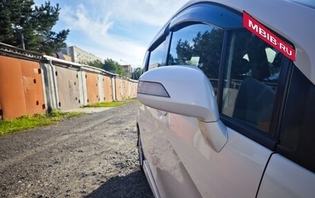 Honda Freed I, 2009 год, 950 000 рублей, 14 фотография
