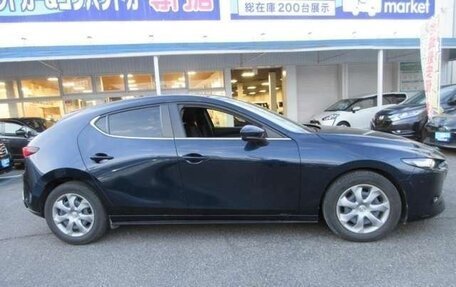 Mazda 3, 2023 год, 1 990 000 рублей, 4 фотография