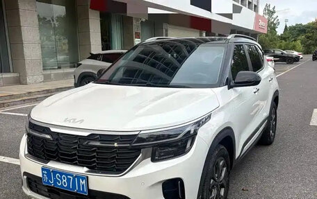 KIA Seltos I, 2023 год, 2 399 899 рублей, 2 фотография