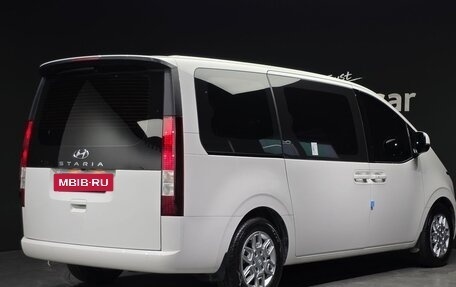 Hyundai Staria, 2023 год, 5 700 000 рублей, 2 фотография