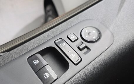 Hyundai Staria, 2023 год, 5 700 000 рублей, 13 фотография