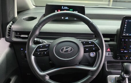 Hyundai Staria, 2023 год, 5 700 000 рублей, 12 фотография