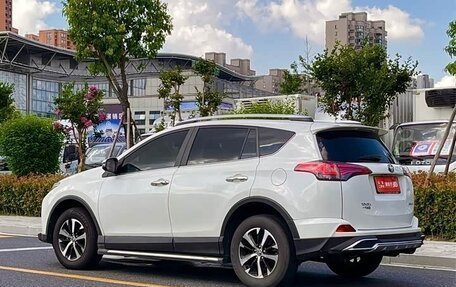 Toyota RAV4, 2019 год, 1 794 000 рублей, 6 фотография
