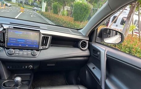 Toyota RAV4, 2019 год, 1 794 000 рублей, 20 фотография