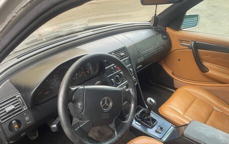 Mercedes-Benz C-Класс, 2000 год, 230 000 рублей, 13 фотография