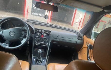 Mercedes-Benz C-Класс, 2000 год, 230 000 рублей, 17 фотография