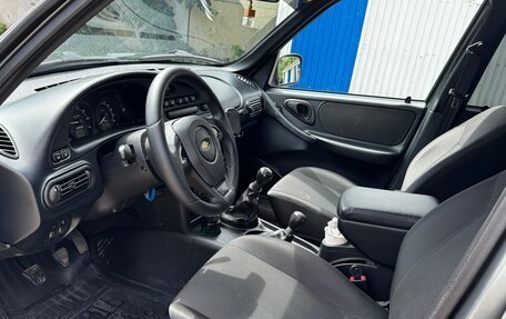 Chevrolet Niva I рестайлинг, 2018 год, 630 000 рублей, 3 фотография