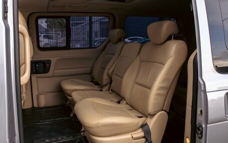 Hyundai Grand Starex Grand Starex I рестайлинг 2, 2011 год, 1 850 000 рублей, 17 фотография
