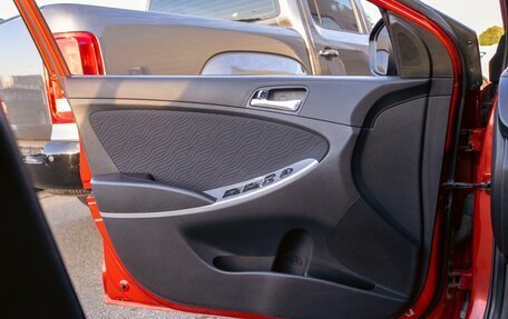 Hyundai Solaris II рестайлинг, 2011 год, 995 000 рублей, 12 фотография