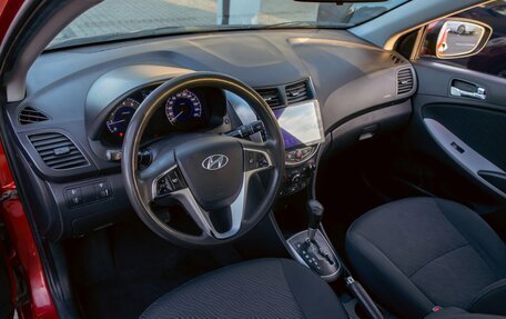 Hyundai Solaris II рестайлинг, 2011 год, 995 000 рублей, 13 фотография