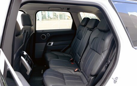 Land Rover Range Rover Sport II, 2017 год, 4 000 000 рублей, 20 фотография