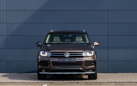 Volkswagen Touareg III, 2010 год, 2 100 000 рублей, 2 фотография