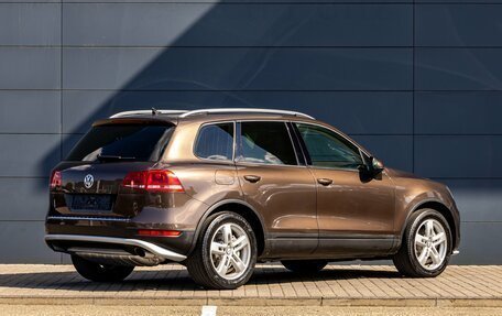 Volkswagen Touareg III, 2010 год, 2 100 000 рублей, 6 фотография