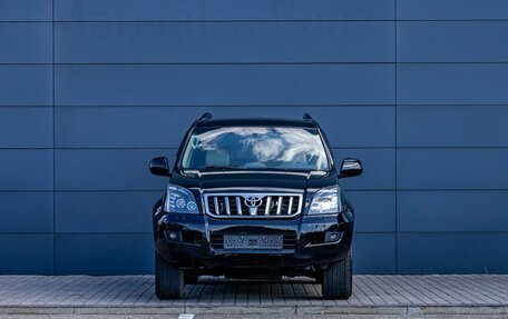 Toyota Land Cruiser Prado 120 рестайлинг, 2005 год, 1 695 000 рублей, 2 фотография