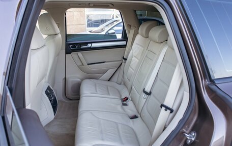 Volkswagen Touareg III, 2010 год, 2 100 000 рублей, 20 фотография