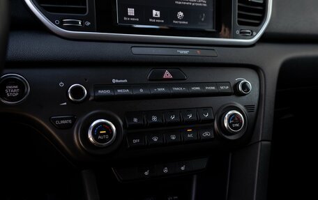 KIA Sportage IV рестайлинг, 2018 год, 2 100 000 рублей, 17 фотография