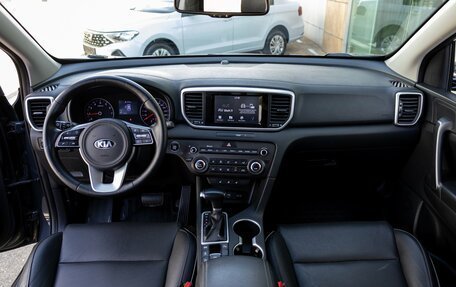 KIA Sportage IV рестайлинг, 2018 год, 2 100 000 рублей, 18 фотография
