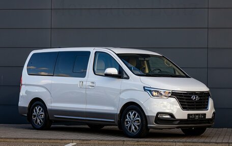 Hyundai H-1 II рестайлинг, 2018 год, 2 995 000 рублей, 7 фотография