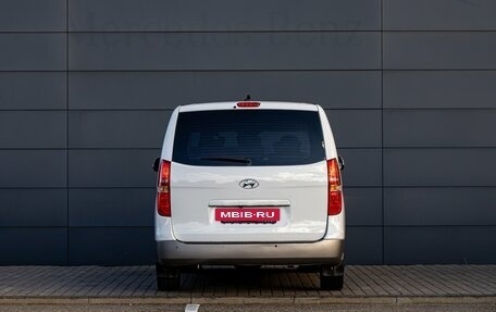 Hyundai H-1 II рестайлинг, 2018 год, 2 995 000 рублей, 5 фотография