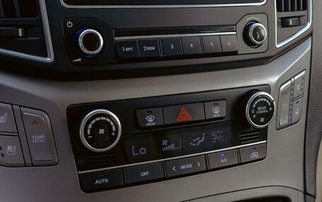 Hyundai H-1 II рестайлинг, 2018 год, 2 995 000 рублей, 16 фотография