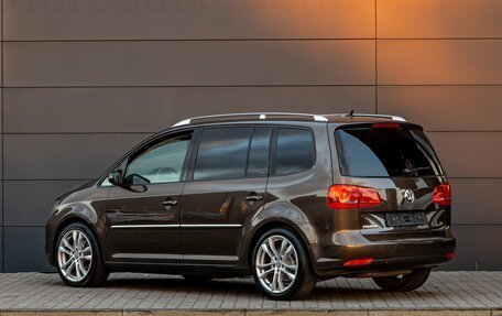 Volkswagen Touran III, 2012 год, 1 495 000 рублей, 4 фотография