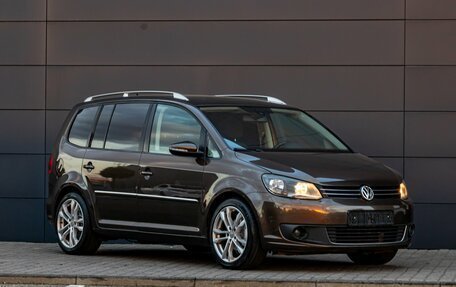 Volkswagen Touran III, 2012 год, 1 495 000 рублей, 7 фотография
