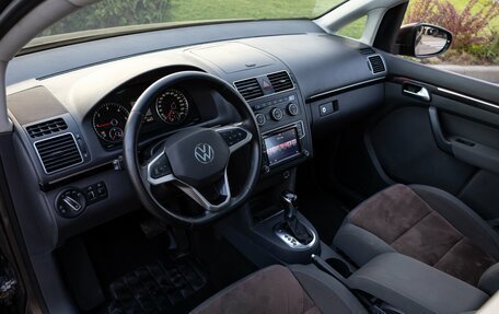 Volkswagen Touran III, 2012 год, 1 495 000 рублей, 15 фотография