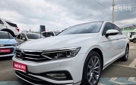 Volkswagen Passat B8 рестайлинг, 2022 год, 1 990 069 рублей, 1 фотография