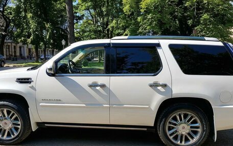 Cadillac Escalade III, 2011 год, 2 550 000 рублей, 3 фотография