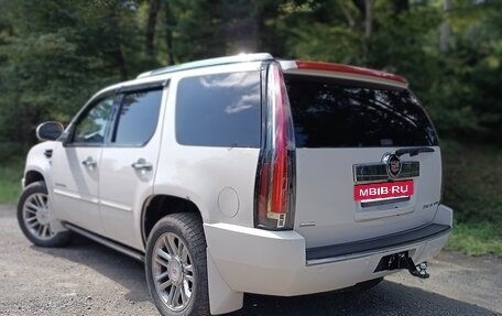 Cadillac Escalade III, 2011 год, 2 550 000 рублей, 8 фотография