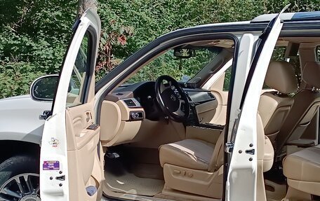 Cadillac Escalade III, 2011 год, 2 550 000 рублей, 19 фотография