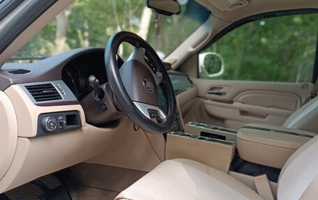 Cadillac Escalade III, 2011 год, 2 550 000 рублей, 21 фотография
