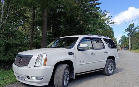 Cadillac Escalade III, 2011 год, 2 550 000 рублей, 36 фотография