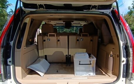 Cadillac Escalade III, 2011 год, 2 550 000 рублей, 40 фотография