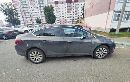 Opel Astra J, 2013 год, 670 000 рублей, 4 фотография