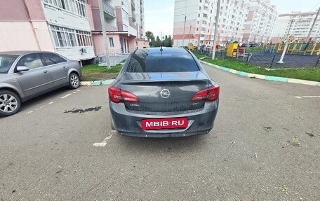 Opel Astra J, 2013 год, 670 000 рублей, 3 фотография
