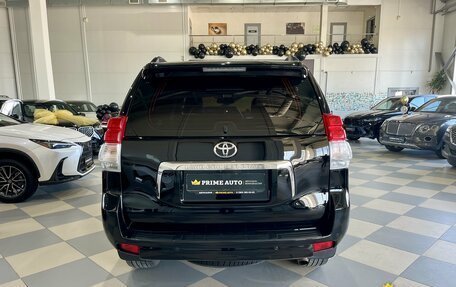 Toyota Land Cruiser Prado 150 рестайлинг 2, 2011 год, 2 849 000 рублей, 6 фотография